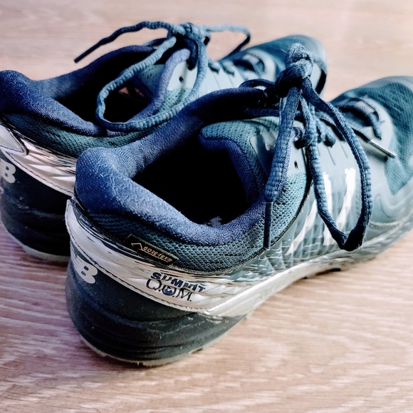 New Balance Womens Size 9B Revlite Summit QOM Trail Running Shoes Goretex Blue - Picture 5 of 10
